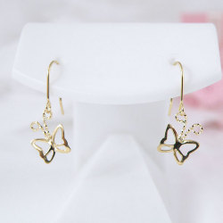 揺れる喋喋ちょうちょピアス　K18　18金 彼女  誕生日  ジュエリー アクセサリー ∞ y110123