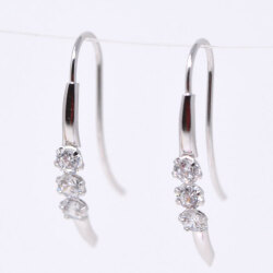 オシャレな フック アメリカン キュービック ピアス K10WG 10金 ホワイト ピアス レディース y220125