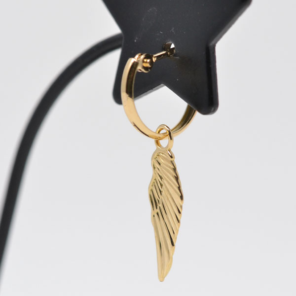 18金 フープ 片耳ピアス ウィング 羽 片耳用 18k K18 18金