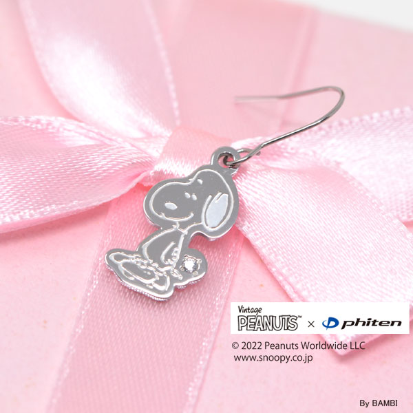 Vintage PEANUTS × phiten ファイテン 靴を履いたスヌーピー