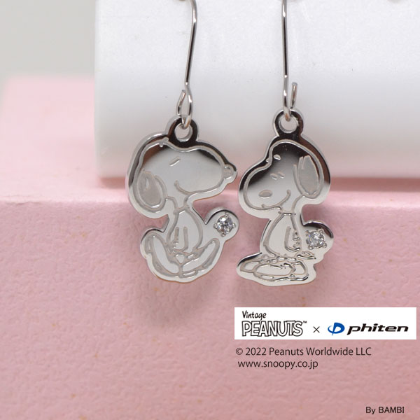 Vintage PEANUTS × phiten ファイテン 靴を履いたスヌーピーピアス 