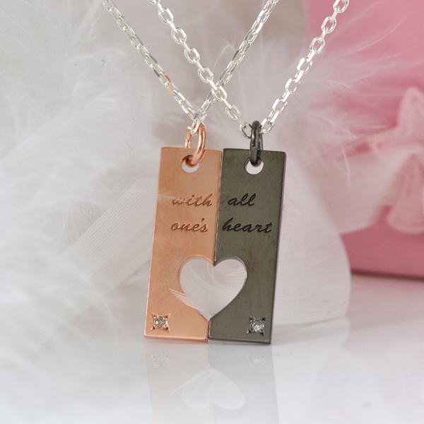 【zero】with all one's heart(心をこめて)刻印　ハートができる ラブラブ ネックレス ダイヤモンド ペア ペンダント 携帯トラップ付