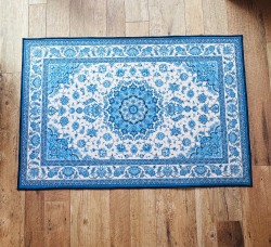 爽やかブルー素足も喜ぶさらさらタッチマット　ペルエスターテ60ｘ90ｃｍ