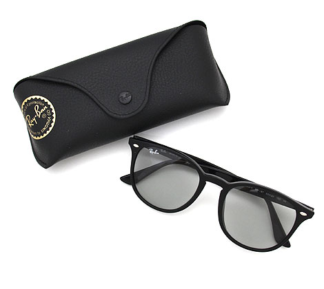 レイバン公式ストア】 Ray-Ban® RB4259 サングラス | ブラック X ライトグリーン 定番 - RB4259F [レイバン] れいばん サングラス  RB4259F 601/2 53サイズ フレームカラー ブラック レンズカラー ライト グリーン Ray-Ban RB4259F サングラス ライトグリーンレンズ