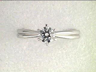 ダイヤモンドエンゲージリング画像