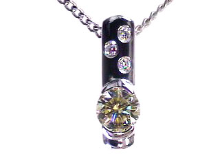 イエローダイヤモンド 0.700ct ペンダントネックレス Pt900