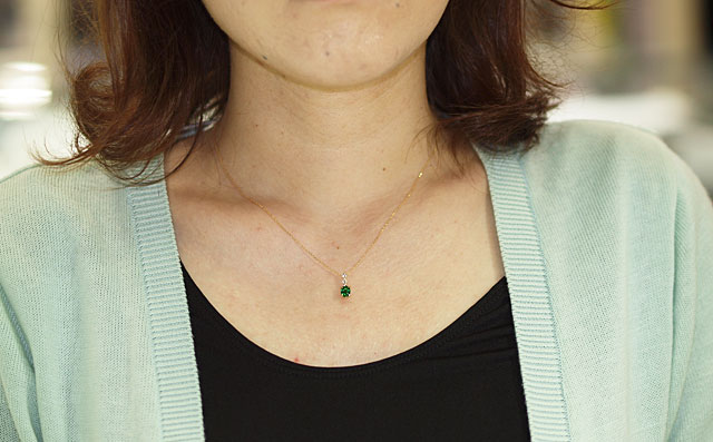 グリーンガーネット 0.683ct