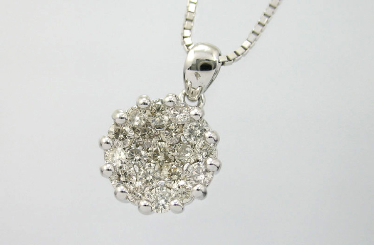 K18WG ダイヤモンド ペンダントネックレス 23787