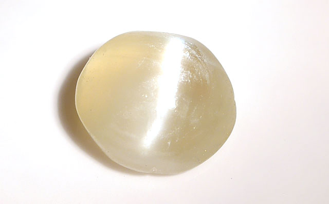 クリソベリル・キャッツ アイ ルース (裸石) 0.35ct　【 8月3日/10月5日の誕生日石】( キャッツアイ石 )