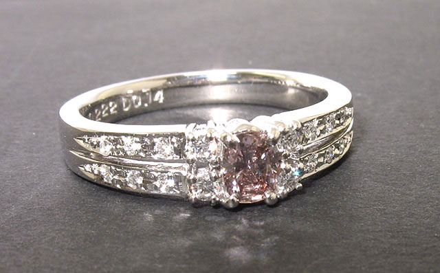 ピンクダイヤ ルース 0.222ct 【プラチナ・リングに仕上げました】 【 お客様の声 掲載 】