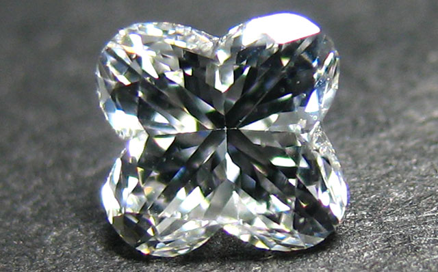 ダイヤモンドルース画像