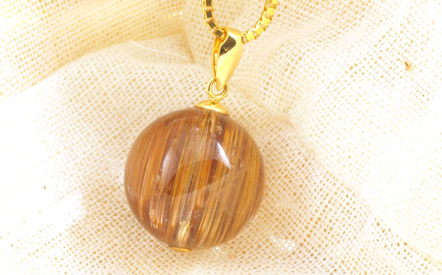 ルチル・クォーツ・ペンダント・トップ