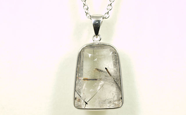 トルマリンレイテッド・クォーツ(針入水晶)