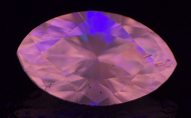 蛍光性ミディアムピンク　オレンジダイヤモンドルース画像