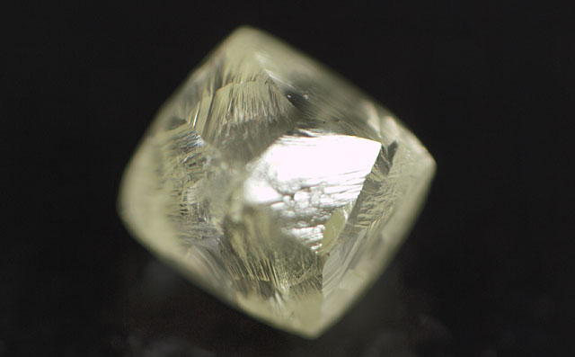 ダイヤモンド原石