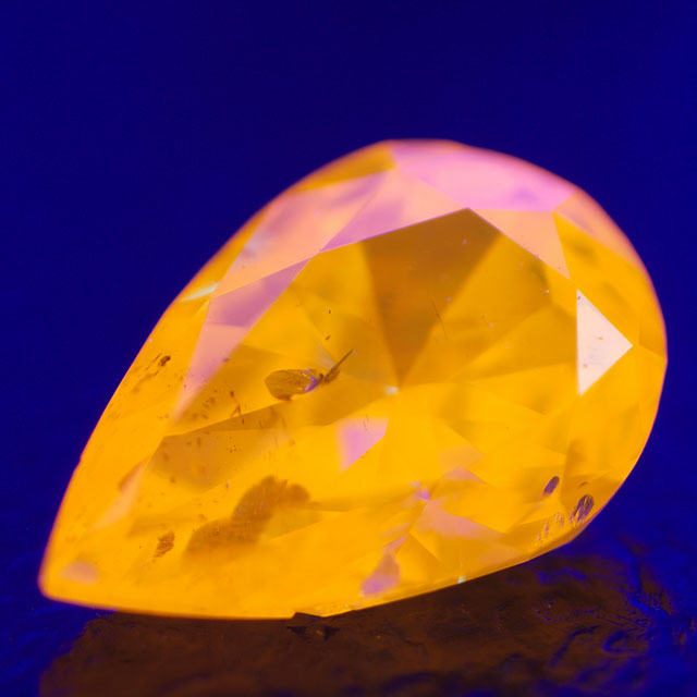 イエローダイヤモンド ルース(裸石) 0.240ct 【蛍光性がオレンジ】 【中央宝石研究所ソーティング袋付】【送料無料】