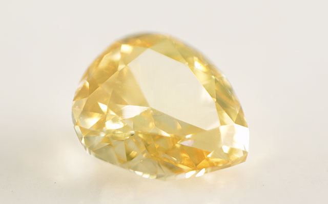 ペアシェイプイエローダイヤモンドルース