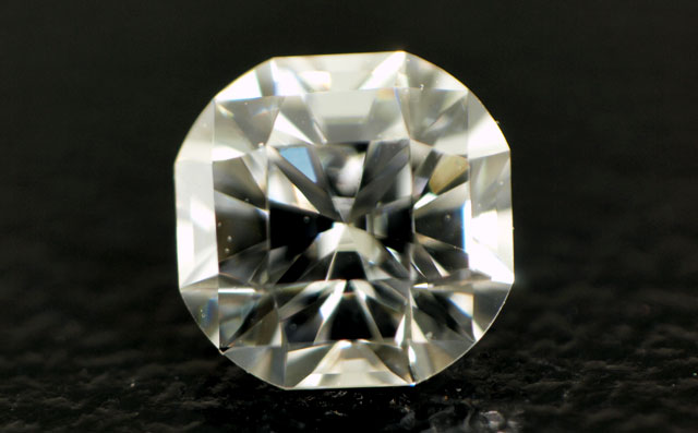 クロスフォーダイヤモンドルース