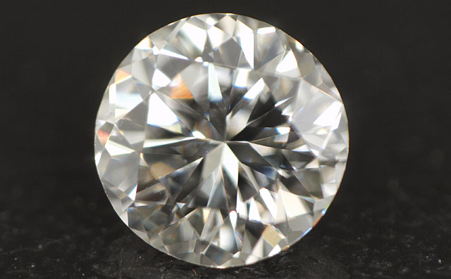 【 106面体カット 】 天然ダイヤモンド ルース(裸石) 0.214ct, Hカラー, VVS-1 【 中央宝石研究所ソーティング袋付 】 【 送料無料 】