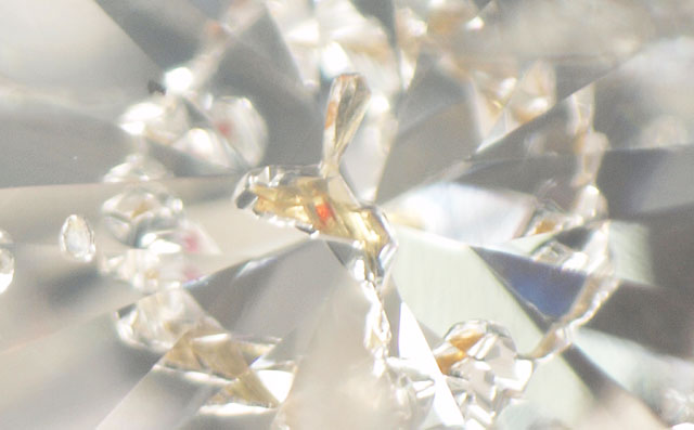 ガーネット結晶入り ダイヤモンドルース