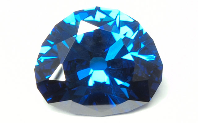 【取扱終了】ほぼ1/2の寸法のレプリカ ( キュービックジルコニア製 ) ホープ・ダイヤモンド ( Hope )　【 送料無料 】