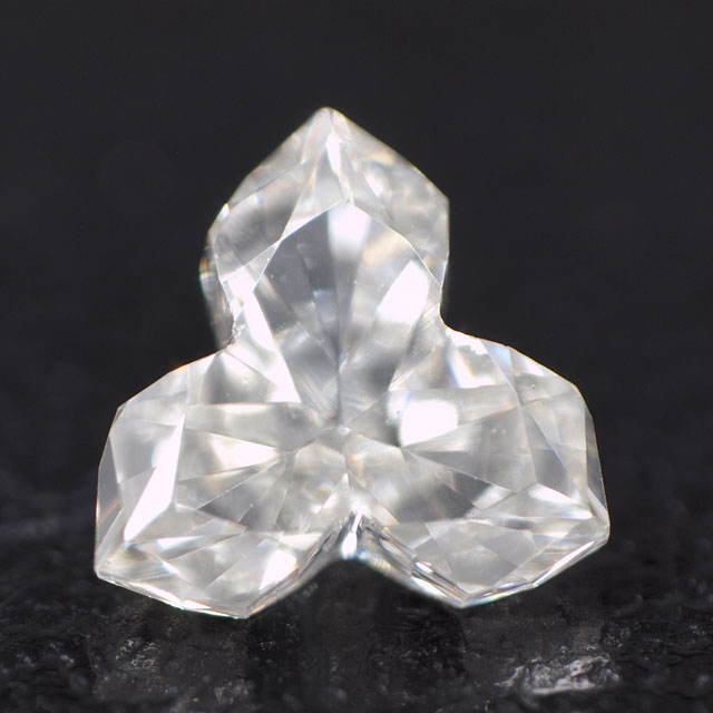 【 三芒星のような形状 】 天然ダイヤモンド ルース ( 裸石 ) 0.189ct, Iカラー, VS-1, Fancy Cut, 中央宝石研究所ソーティング