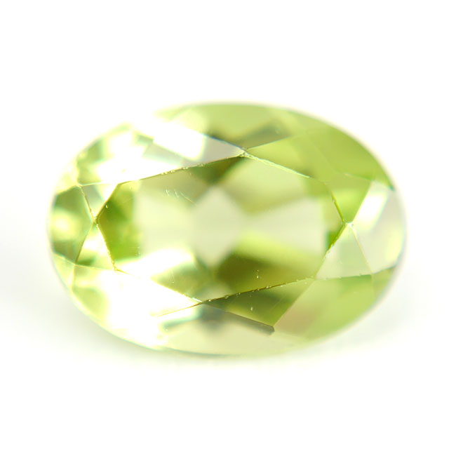 ペリドット ルース 0.921ct, オーバル, 日本宝石科学協会ソーティング付 （橄欖石、カンラン石、オリビン）