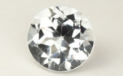 カラーレストパーズ ルース(裸石) 0.66ct, ラウンド (ホワイトトパーズ/カラーレス・トパーズ/ホワイト・トパーズ/黄玉/おうぎょく/こうぎょく)