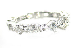 フルエタニティ ダイヤモンド リング