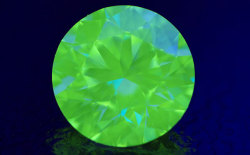 蛍光性グリーン系ダイヤ