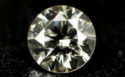 カメレオン グリーンダイヤモンドルース