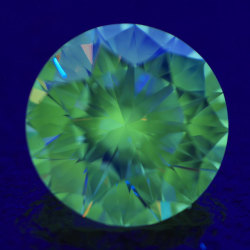 天然ダイヤモンド ルース(裸石) 0.314ct, Eカラー, VS-1, ベリーグッド 【蛍光性がストロング・イエローイッシュ・グリーン】 【中央宝石研究所ソーティング袋付】【送料無料】