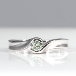 天然グリーンダイヤモンド Pt900リング 0.111ct, Fancy Light Bluish Green (AGT),Fancy Light Green (CGL) SI-2, 【 AGT, 中央宝石研究所 】 TJ04-A0280-010