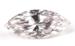 ピンクダイヤモンドルース