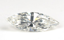 Gカラーダイヤモンドルース