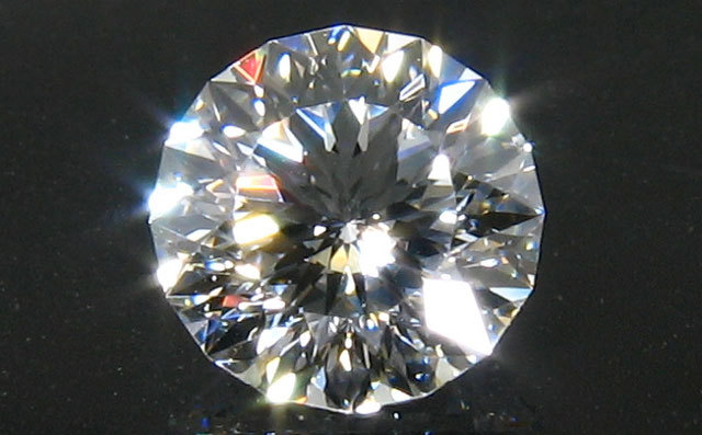 114面体カット ( 正16角形 ) 天然ダイヤモンド ルース 0.210ct, D 