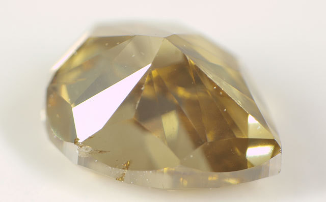 蛍光性がオレンジ 】 天然イエローダイヤモンド ルース(裸石) 0.174ct 