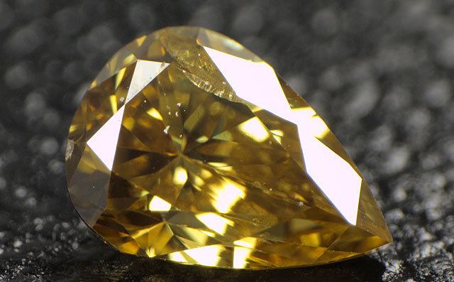 天然イエローダイヤモンド ルース(裸石) 0.086ct 【 中央宝石