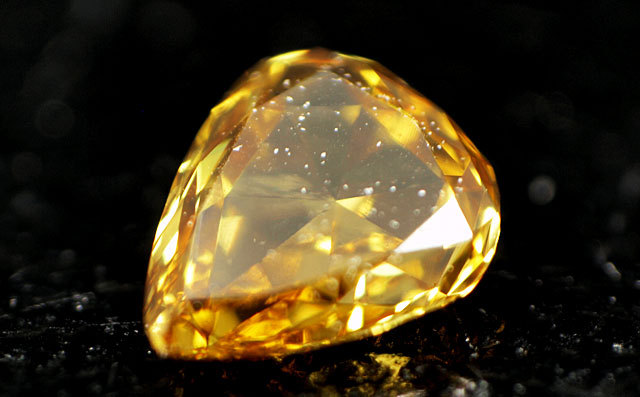 天然イエローダイヤモンド ルース(裸石) 0.071ct,VS-2【 中央宝石研究 