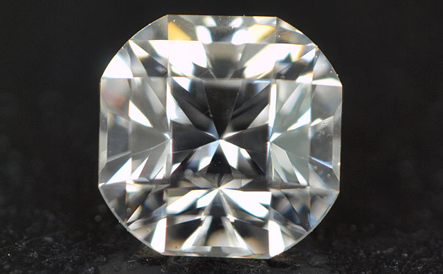 通称:クロスフォー・カット 】 天然ダイヤモンドルース(裸石) 0.337ct 