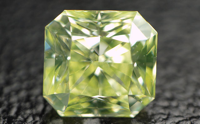 天然グリーンダイヤモンドルース 0.298ct, Fancy Yellow Green, VS1 
