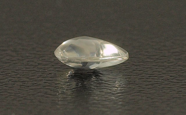 ダイヤモンド原石 ルース 0.20ct 【マクルと呼ばれる三角形のダイア