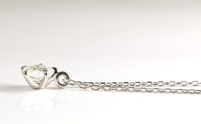 五芒星型 天然ダイヤモンド・ペンダントネックレス Pt900・Pt850 0.205  