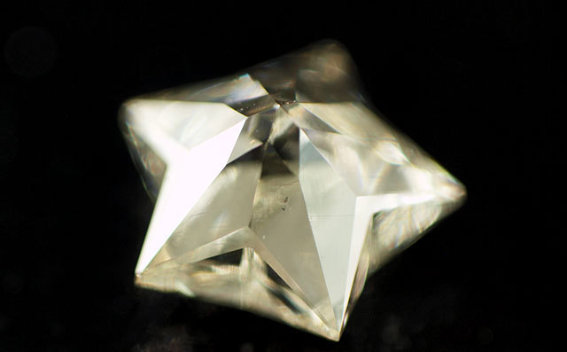 予約販売済み品】 天然ダイヤモンド 五芒星の星型ルース 0.114ct, L