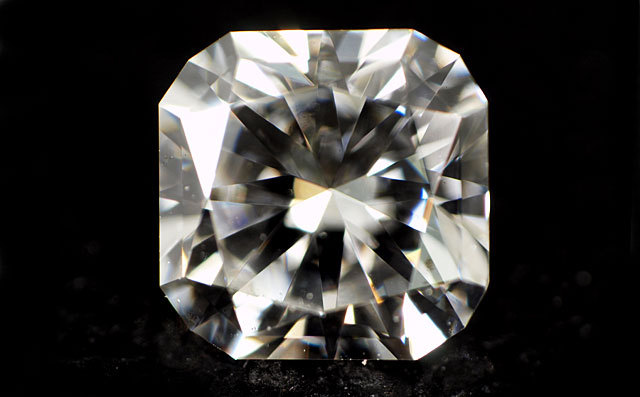 50面体カット 天然ダイヤモンド ルース(裸石) 0.337ct, Eカラー, VVS1 