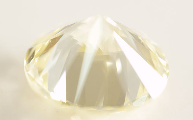 GIAの刻印入り】天然イエローダイヤモンド ルース(裸石) 0.495ct, S-T GIAの刻印入り】天然イエローダイヤモンド ルース(裸石) 0.495ct, S-T