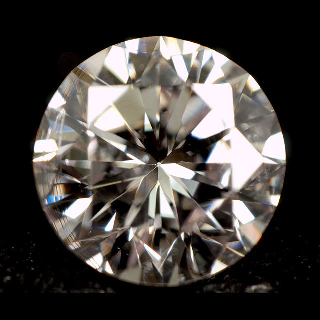 天然ピンクダイヤモンド ルース(裸石) 0.660ct, SI-2,フェイントピンク 
