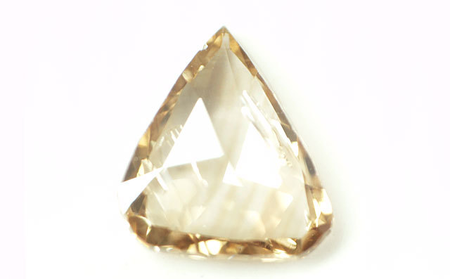 蛍光性：イエロー系】天然ブラウンダイヤモンド ルース(裸石) 0.067ct