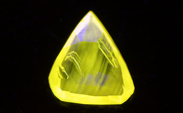蛍光性：イエロー系】天然ブラウンダイヤモンド ルース(裸石) 0.067ct 