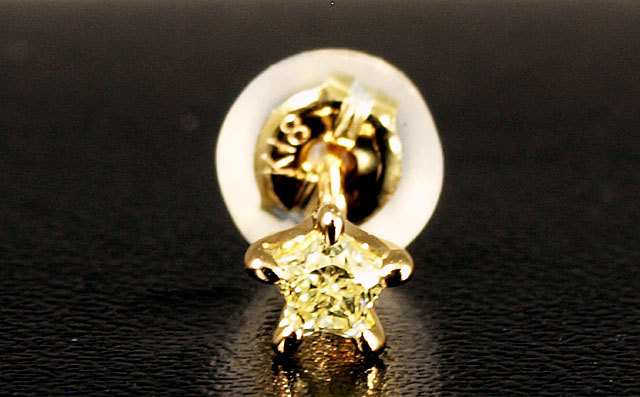 天然イエローダイヤモンド 0.112ct, ベリーライトイエロー, SI1 片耳用